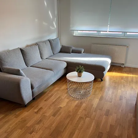 Apartment Daydream Arena
